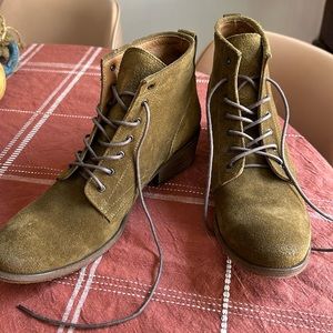 Frye Women’s Carson Lace up